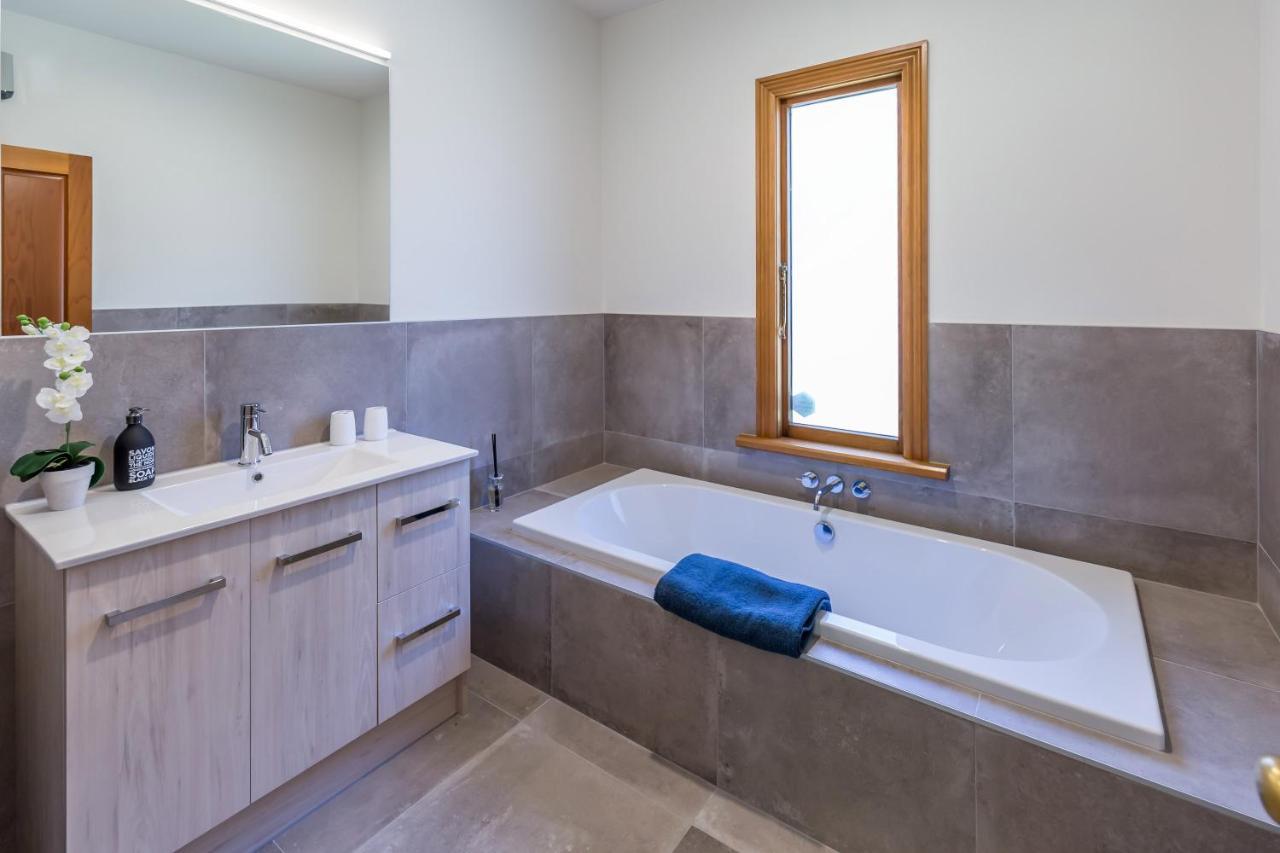 Bond Estate Luxury Accommodation Christchurch Eksteriør bilde