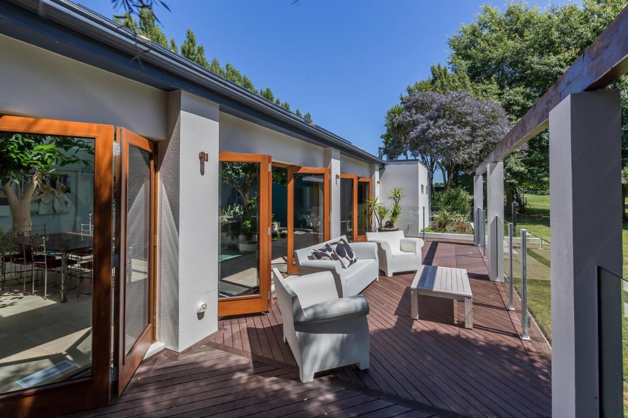 Bond Estate Luxury Accommodation Christchurch Eksteriør bilde